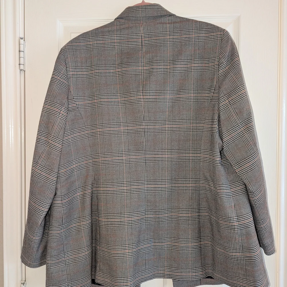Bar III Double-Breasted Gray Check Blazer - Picture 2 of 4